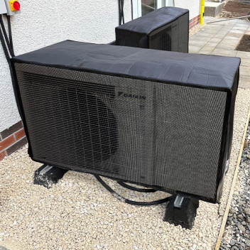 Padded ASHP Cover 850mm x 500mm x 1300mm Black Mesh Front & Back (5)